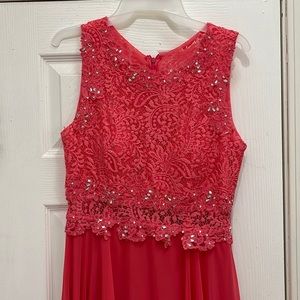 Wedding/prom/ball gown